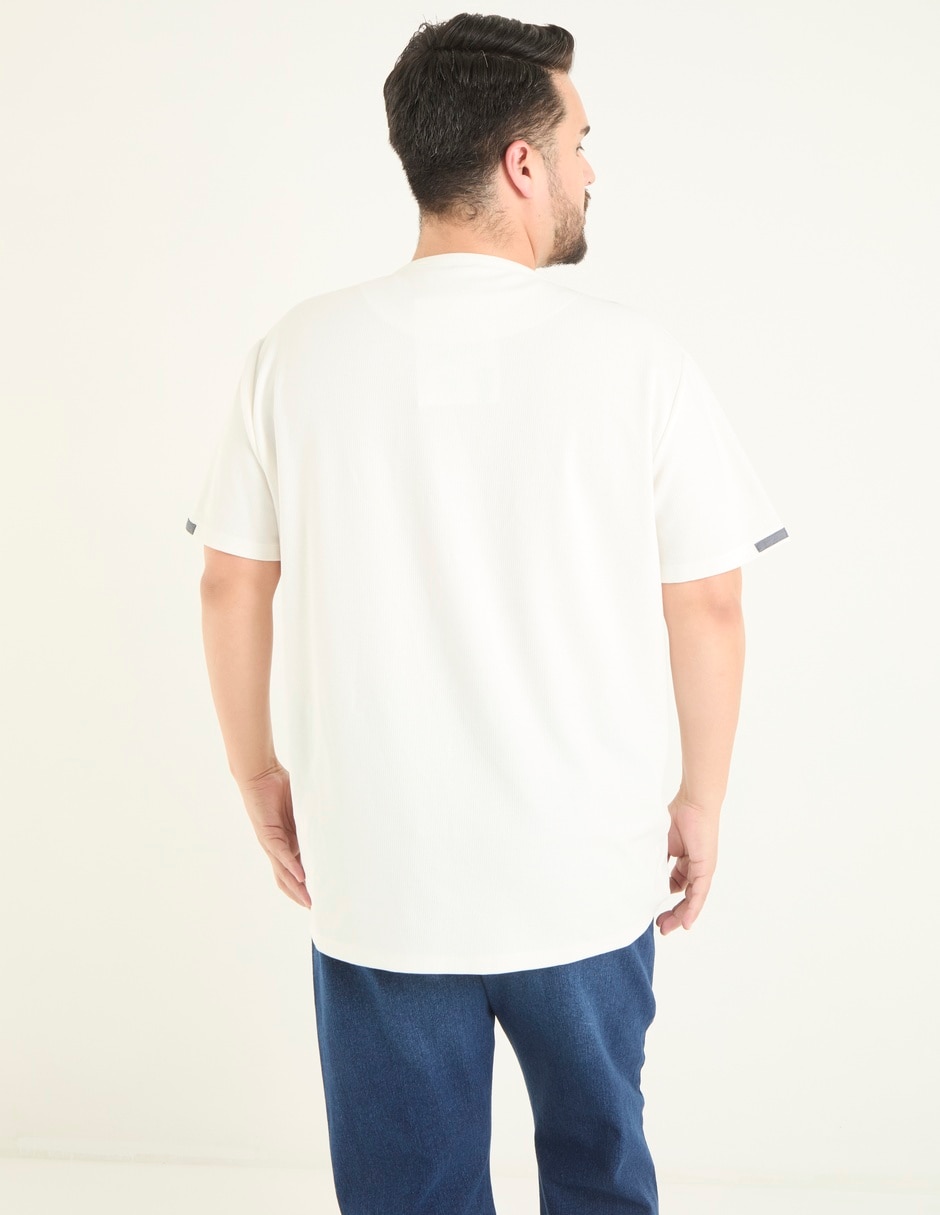 Playera cuello henley para hombre 5