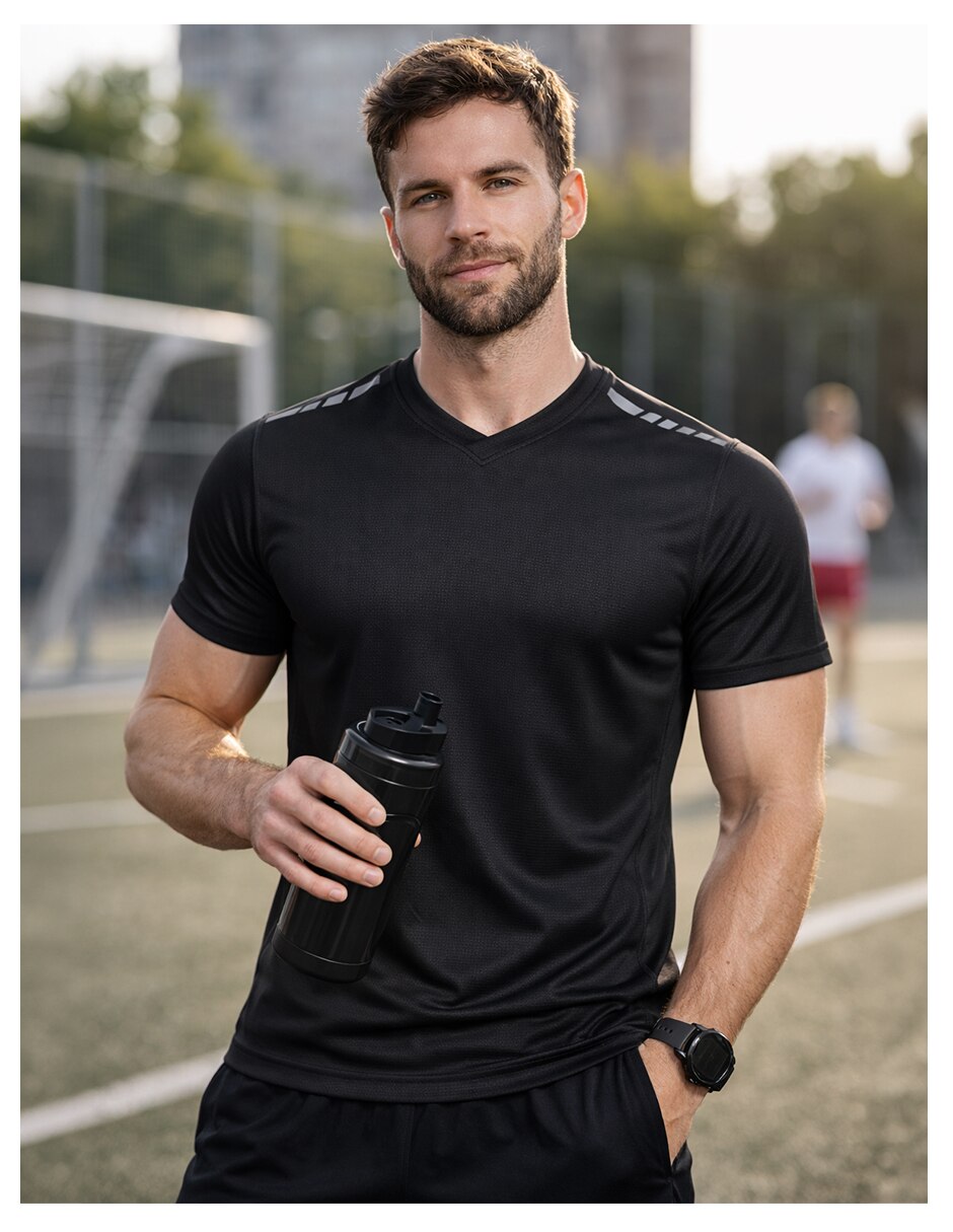 Set playera cuello V para hombre 7