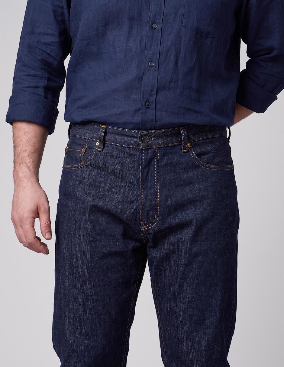 Jeans straight lavado stone wash para hombre 4